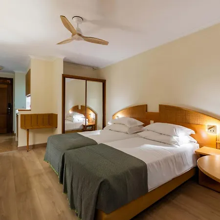 Отель Pestana Ocean Bay Фуншал