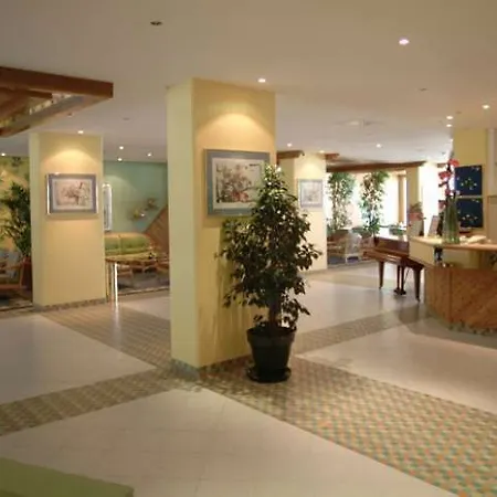 Pestana Ocean Bay Фуншал