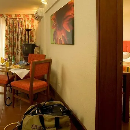 Отель Pestana Ocean Bay Фуншал