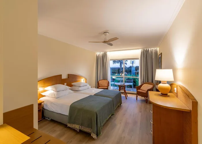 מלון Pestana Ocean Bay פונשל