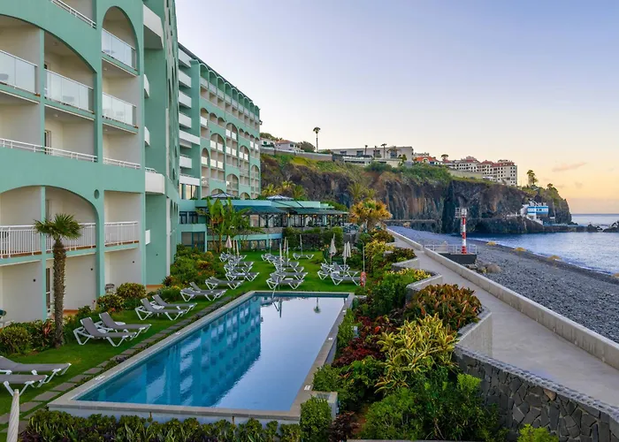 Pestana Ocean Bay 4*