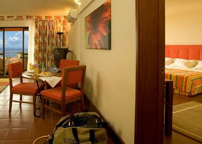 מלון Pestana Ocean Bay פונשל