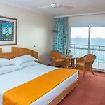 Pestana Ocean Bay Hotel 4*